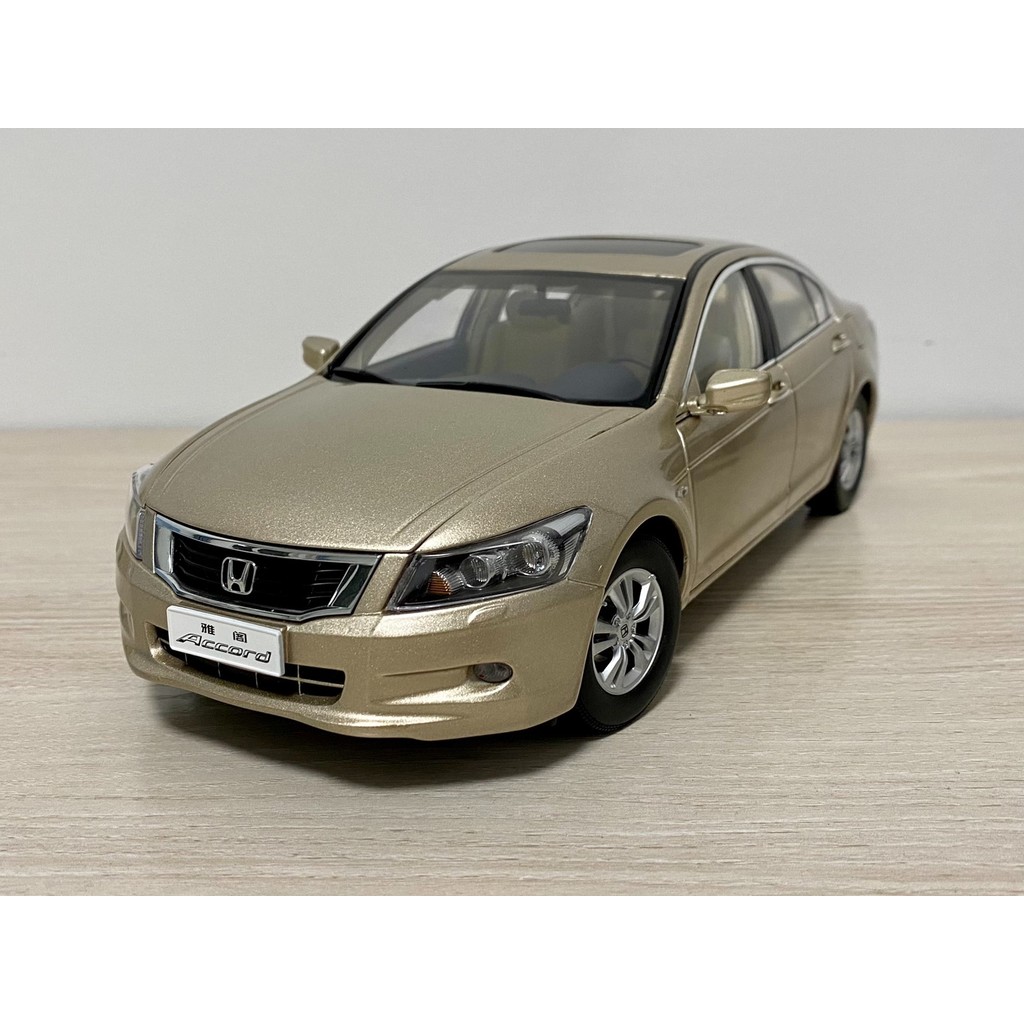 Guangauto Honda Accord Car Model 1 18 รุ่น Eighth Generation Accord Car Model Gold Packing กระจกมองห