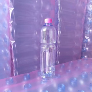 ขวดพลาสติก PET 1000ML ทรงโออิชิ บรรจุ75ใบ ขวดสีฟ้า เลือกสีฝาได้ครับ ใช้สำหรับบรรจุอาหารครับ ขวดหนามาก พรีฟอร์ม32กรัม