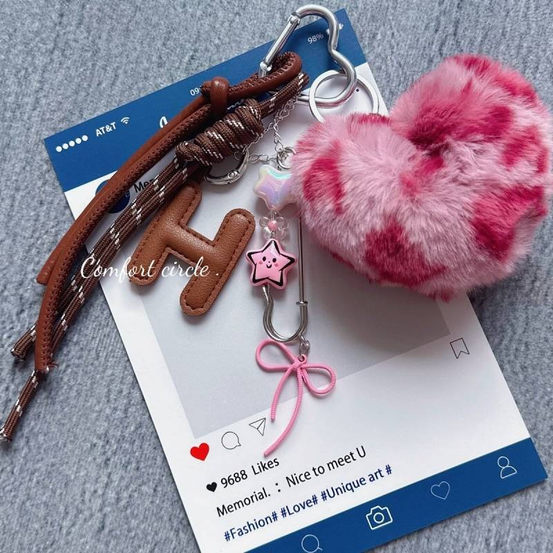 2025 New Cute Leopard Print Heart Shape Bag Pendant Car Key Ring High-End Bags Pendant Plush Hang De