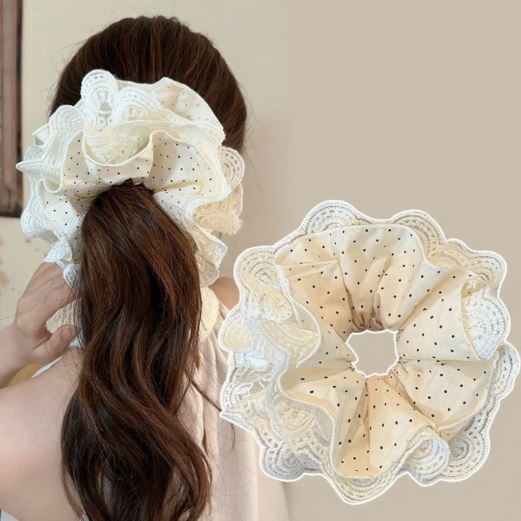 เครื่องประดับผมสำหรับผู้หญิง: Scrunchy Hair Tie สีขาว