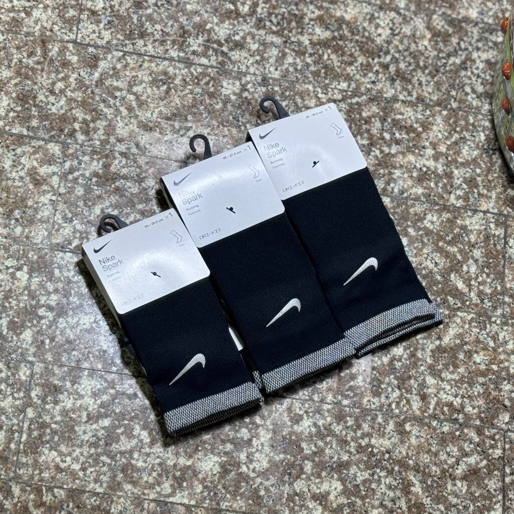ถุงเท้าวิ่ง Nike Spark Cushioned Crew Running Socks ‘BLACK’ (S,M,L)