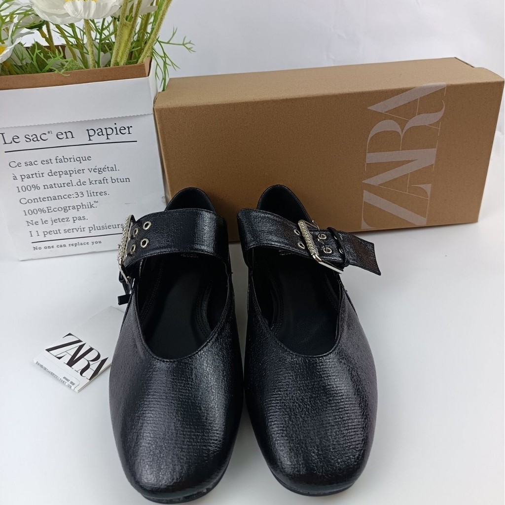 Za2024 สินค้าใหม่ฤดูใบไม้ผลิสีดํา Laced-Up Buckle Mary Jane สไตล์แบนรองเท้าบัลเล่ต์ส้นแบนรอบ Toe ปั๊ม RA