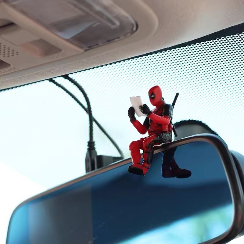 Deadpool ตุ๊กตาสร้างสรรค์ Action Figure Avengers Miniatures รูปปั้นเดสก์ท็อปตกแต่งของเล่นเครื่องประดับอัตโนมัติรถตกแต่งภายใน