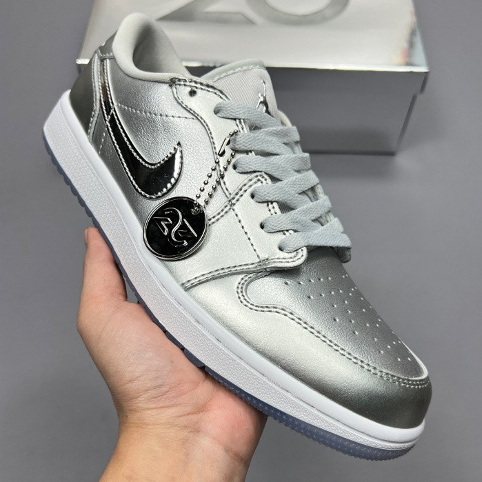 รองเท้าบอร์ด  A/J Air A/J 1 lowgolf classic retro วัฒนธรรมรองเท้าผ้าใบFD6848-001