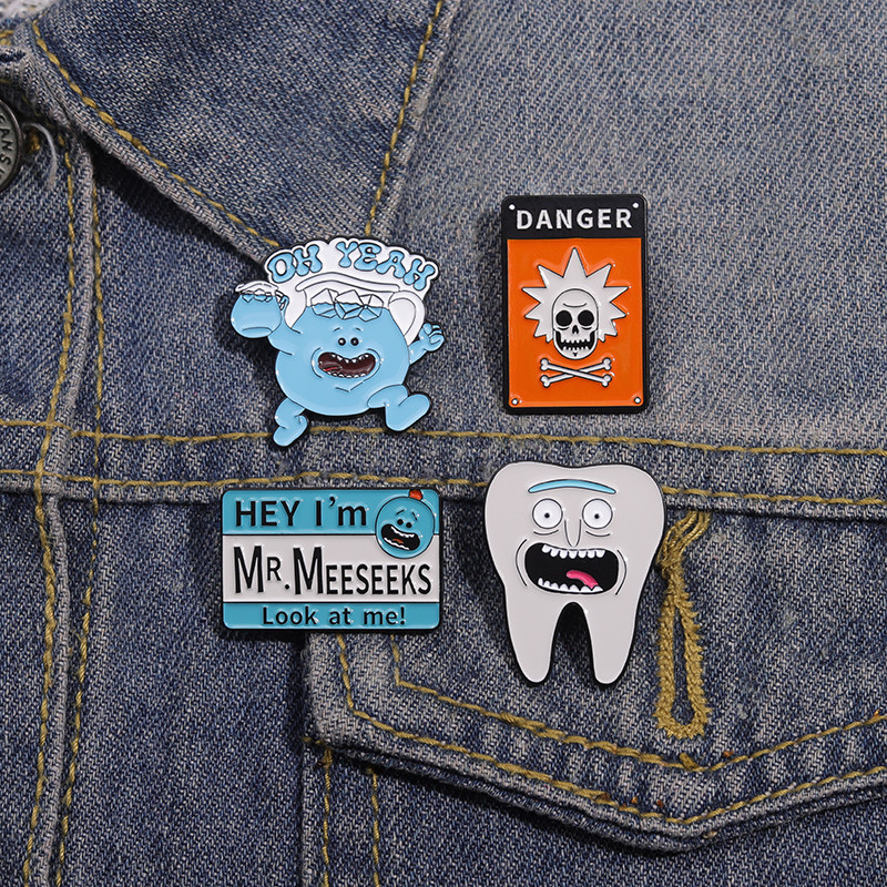 Sci-fi Animation Rick และ Morty องค์ประกอบเข็มกลัดเคลือบ Magic Potion ฟันกระเป๋าเป้สะพายหลัง Badge แฟชั่นเสื้อผ้าอุปกรณ์เสริมของขวัญ