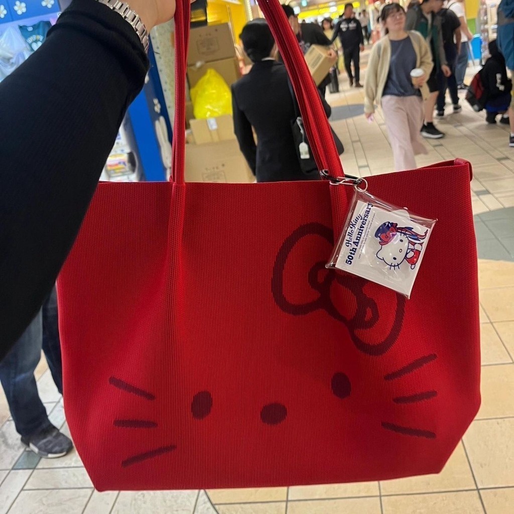 ราคาต่ำสุดกระเป๋าผ้าวินเซิร์ฟรุ่นใหม่INSกระเป๋าถือHelloKittyHelloKittyความจุมากกระเป๋ารักแร้สะพายไหล่เดียวลำลองลาย