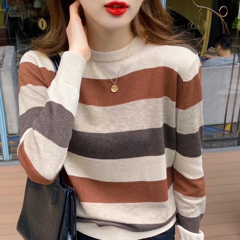 👚Anna👚 เสื้อสเวตเตอร์ถักคอกลมลายทางสำหรับผู้หญิง เสื้อไหมพรม แขนยาว คอกลม ลายทาง ผ้านิ่ม ผู้หญิง Clo