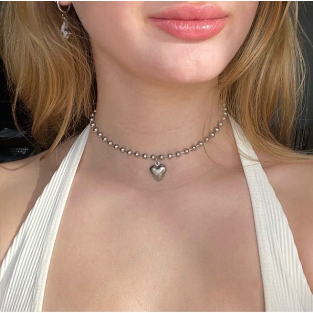สร้อยคอจี้หัวใจ ดีไซน์อินส์เกาหลี หวาน เท่   Y2K เรียบง่าย โซ่ไหปลาร้า โซ่โช้คเกอร์หญิง