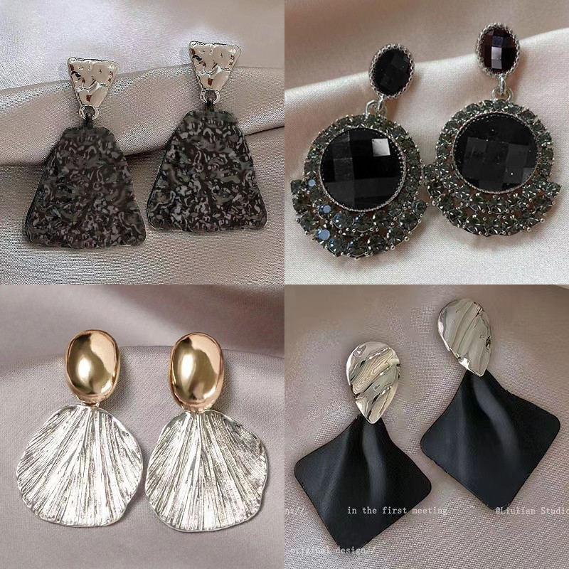 ต่างหูเรขาคณิตสำหรับผู้หญิง ออกแบบที่ไม่เหมือนใครและทันสมัย เหมาะสำหรับทุกโอกาส 6UXG