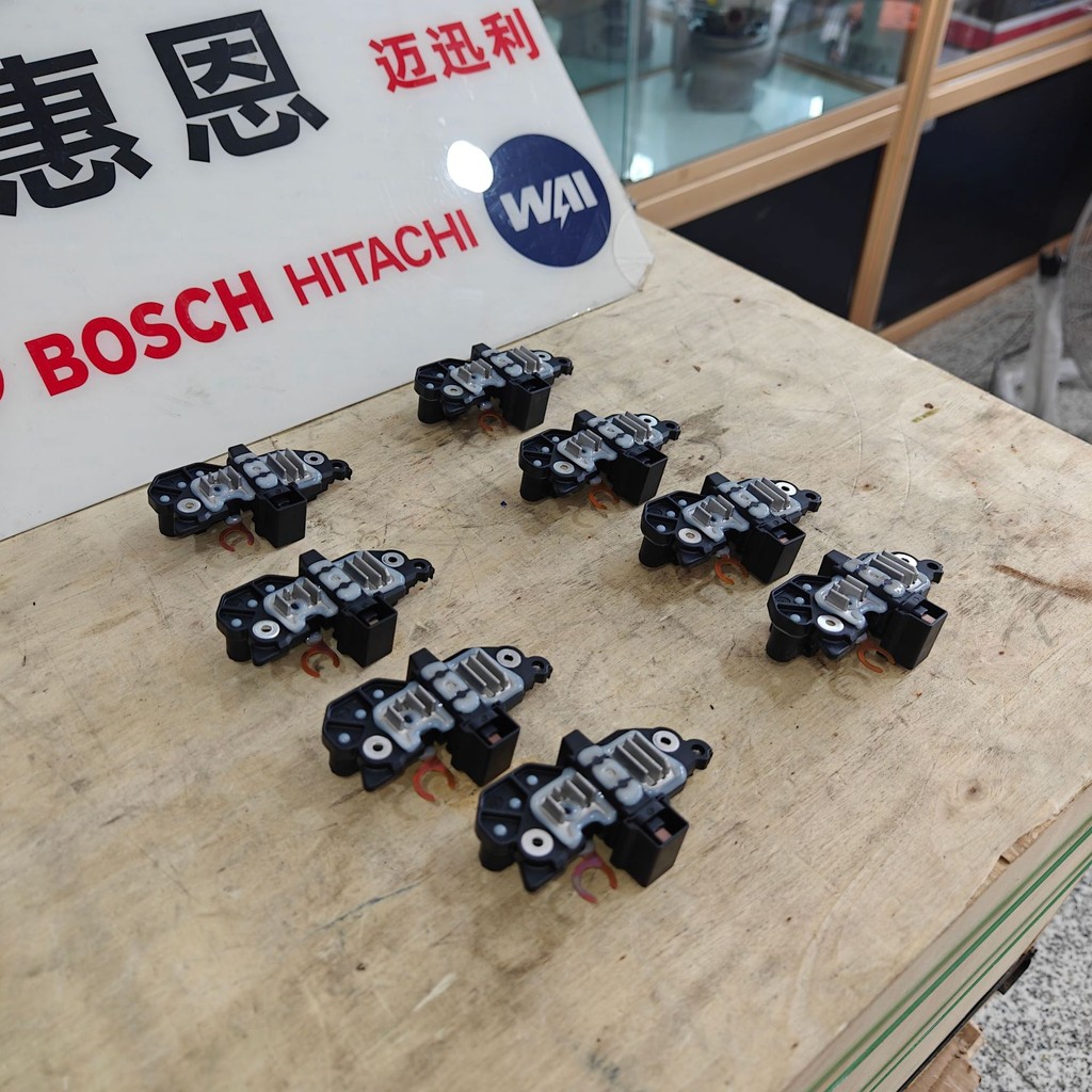 Bosch AC Generator Regulator F00MA45253 IB298 เครื่องกําเนิดไฟฟ้ารถยนต์ตัวควบคุมอิเล็กทรอนิกส์