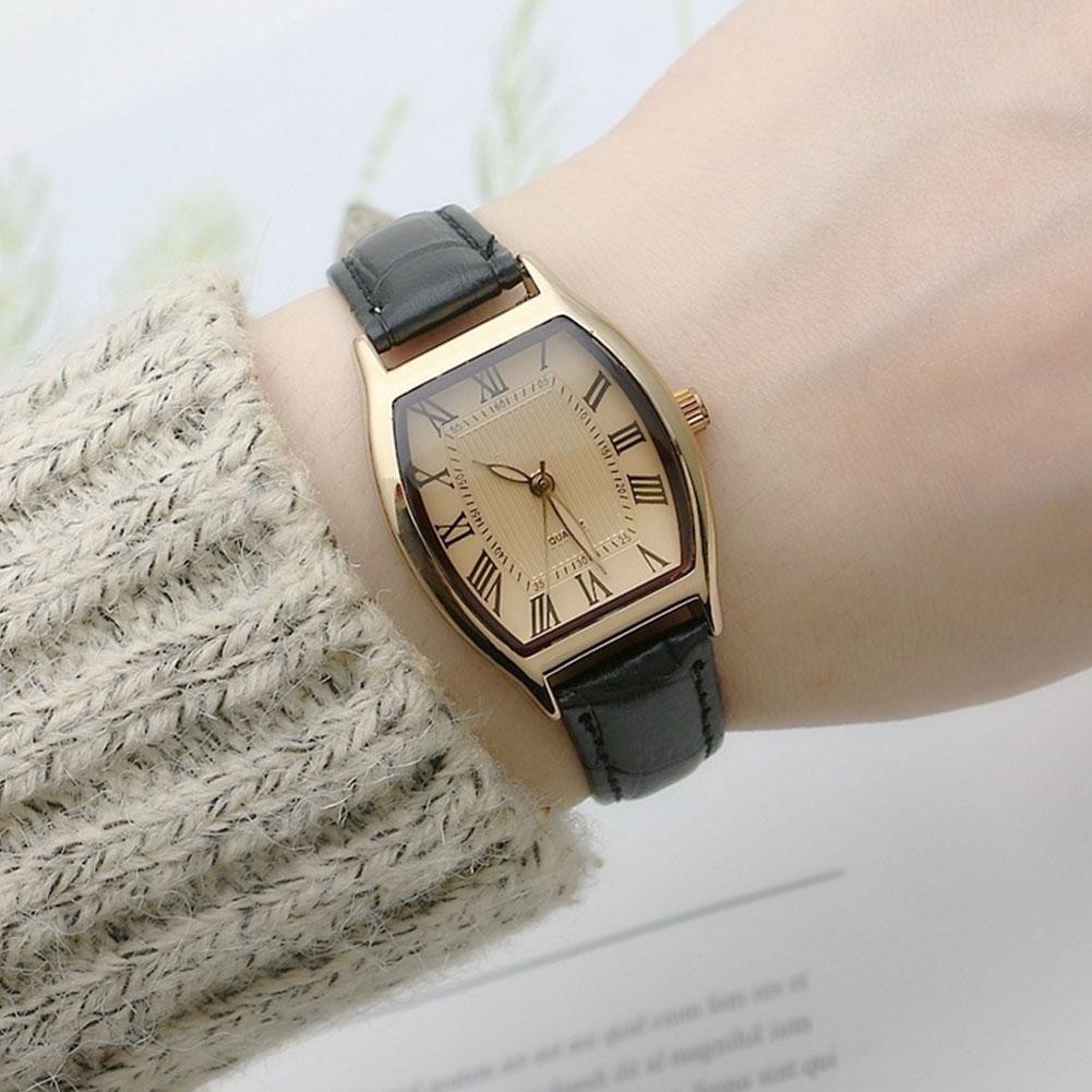 Vintage Small Square Quartz Watch สายหนังผู้หญิง Casual Simple นาฬิกาข้อมือ J1p8