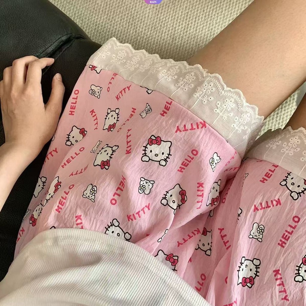 ชุดนอนน่ารักของ Hello Kitty สำหรับเด็กผู้หญิง กางเกงขาสั้นทรงกว้าง