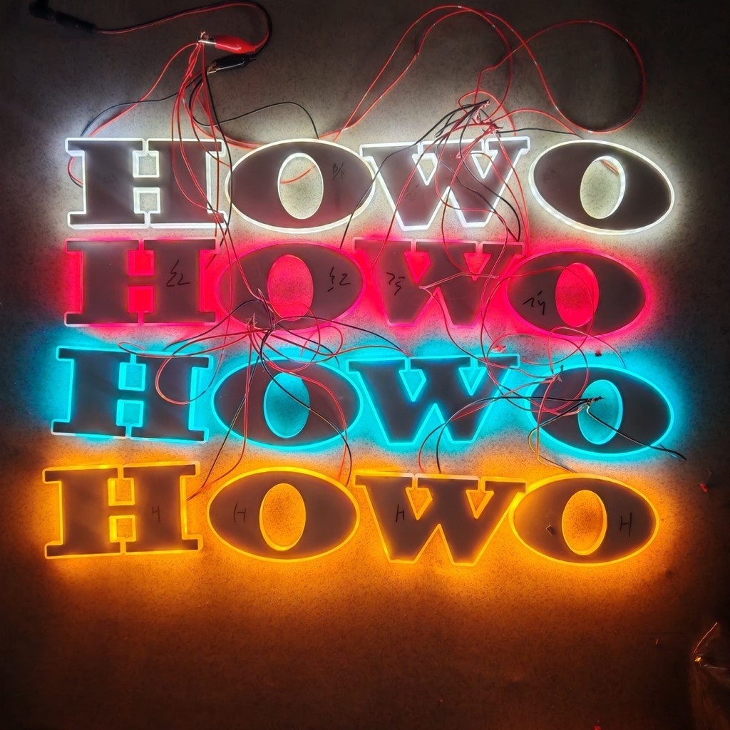 HOWO illuminated letter luminous car logo, modified LED center grille LOGO luminous decorative light