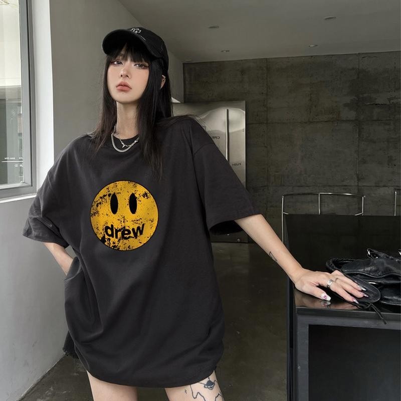 Basi เสื้อยืด oversize unisex คอกลม ลาย "smiley" ผ้าคอตตอน100% ไม่ยืดไม่ย้วย นิ่ม ใส่สบาย สไตล์เกาหลี ฮิปฮอปเท่ๆ
