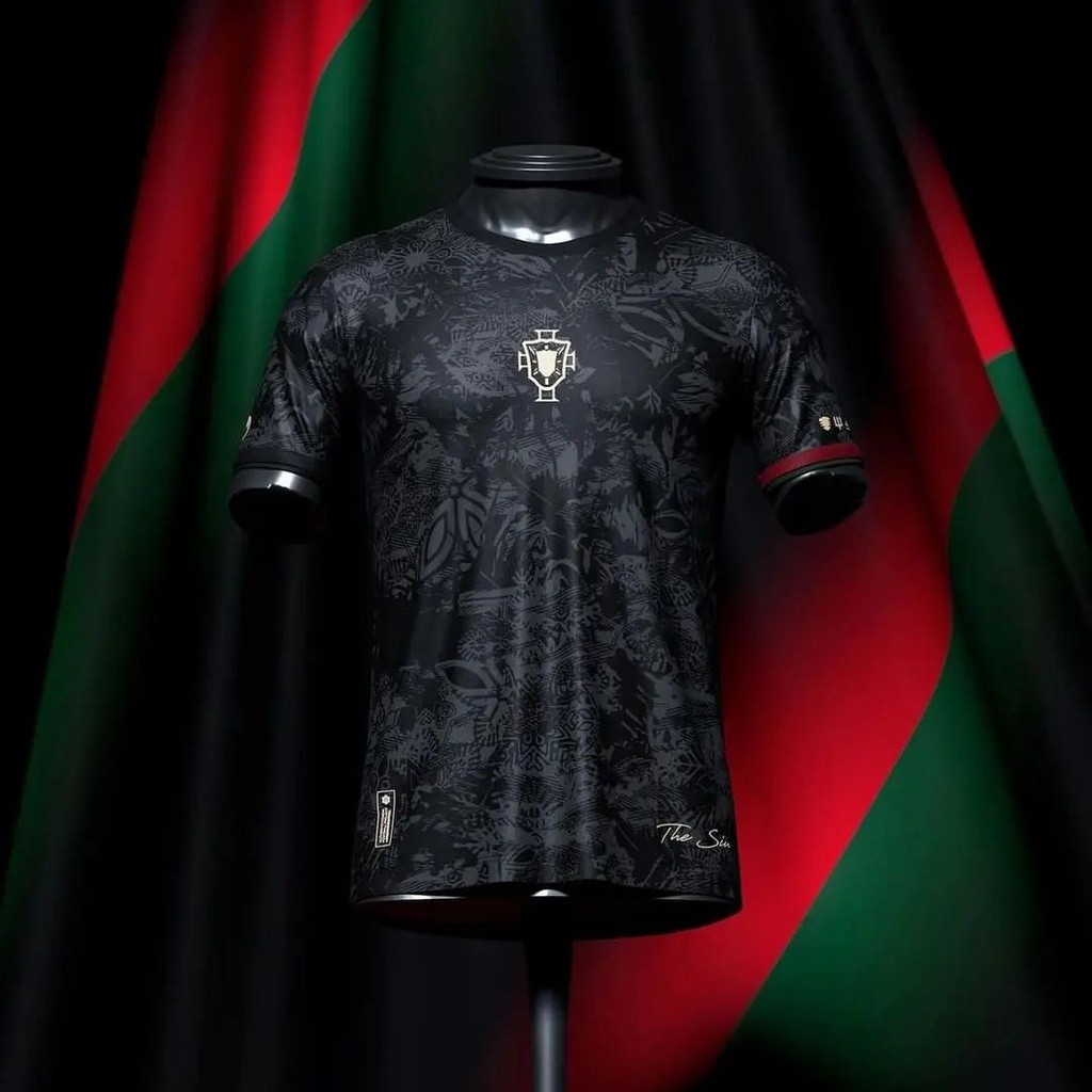 เสื้อเจอร์ซีย์โปรตุเกสแขนสั้นสีดํา