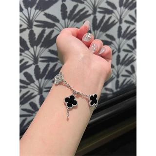 Ins Style New Delicate Four-leaf Clover Lucky Bracelet หวานอเนกประสงค์แฟชั่นสร้อยข้อมือดีไซน์เรียบง่าย