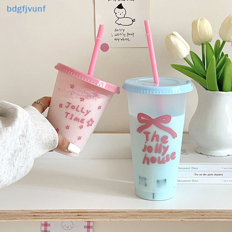 Bdgf 1PC Ins แบบพกพานํากลับมาใช้ใหม่ดื่มขวด Kawaii ขวดน้ําสําหรับกาแฟน้ําผลไม้นมชาน่ารักพลาสติกถ้วยเย็นพร้อมฝาปิดฟาง TH