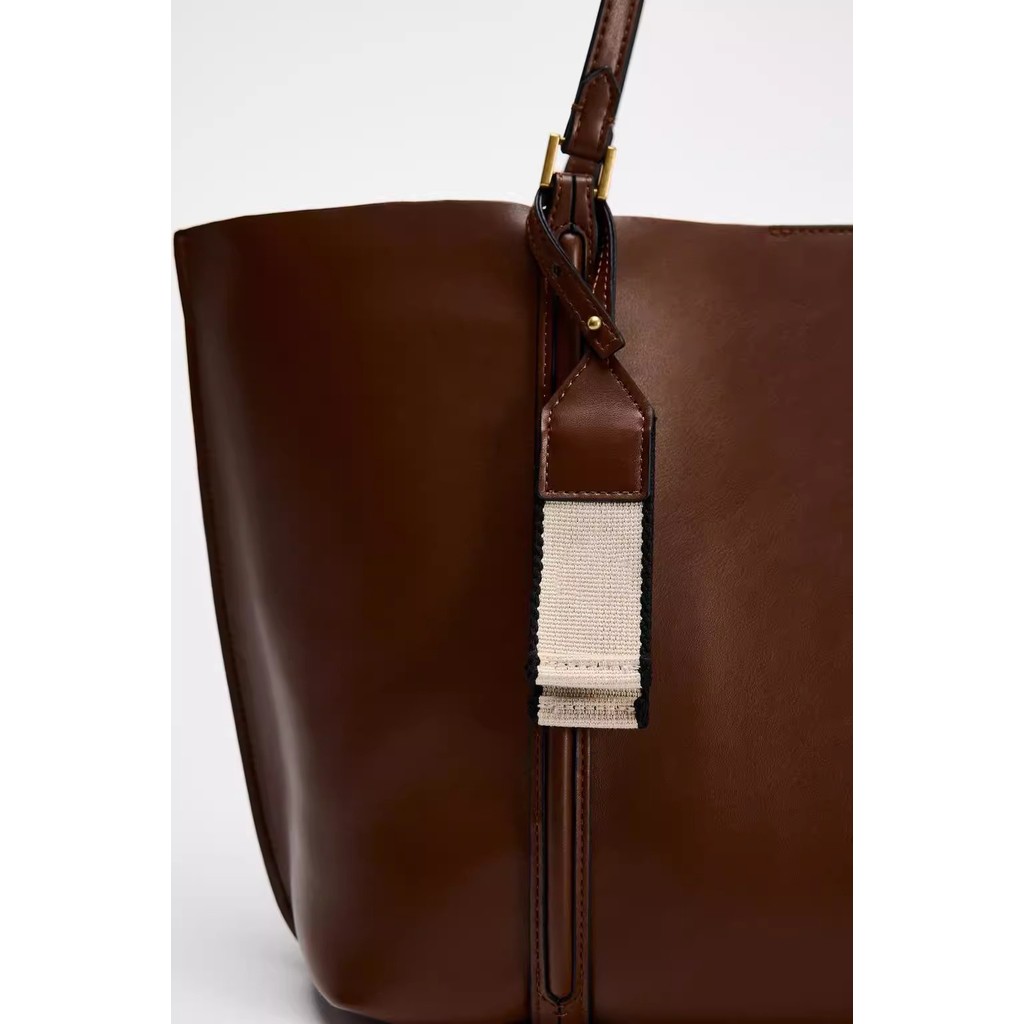 ความจุขนาดใหญ่ Retro Tote กระเป๋าฤดูใบไม้ร่วงฤดูหนาวผลิตภัณฑ์ใหม่แฟชั่น All-Match กระเป๋าช้อปปิ้งทํางาน Commuter Outing ไหล่
