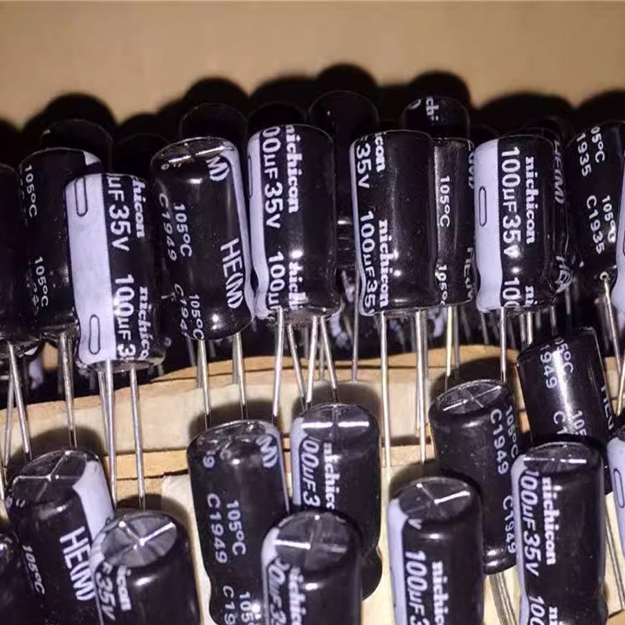 ความจุอิเล็กโทรไลซ์ 0.47uF / 50v