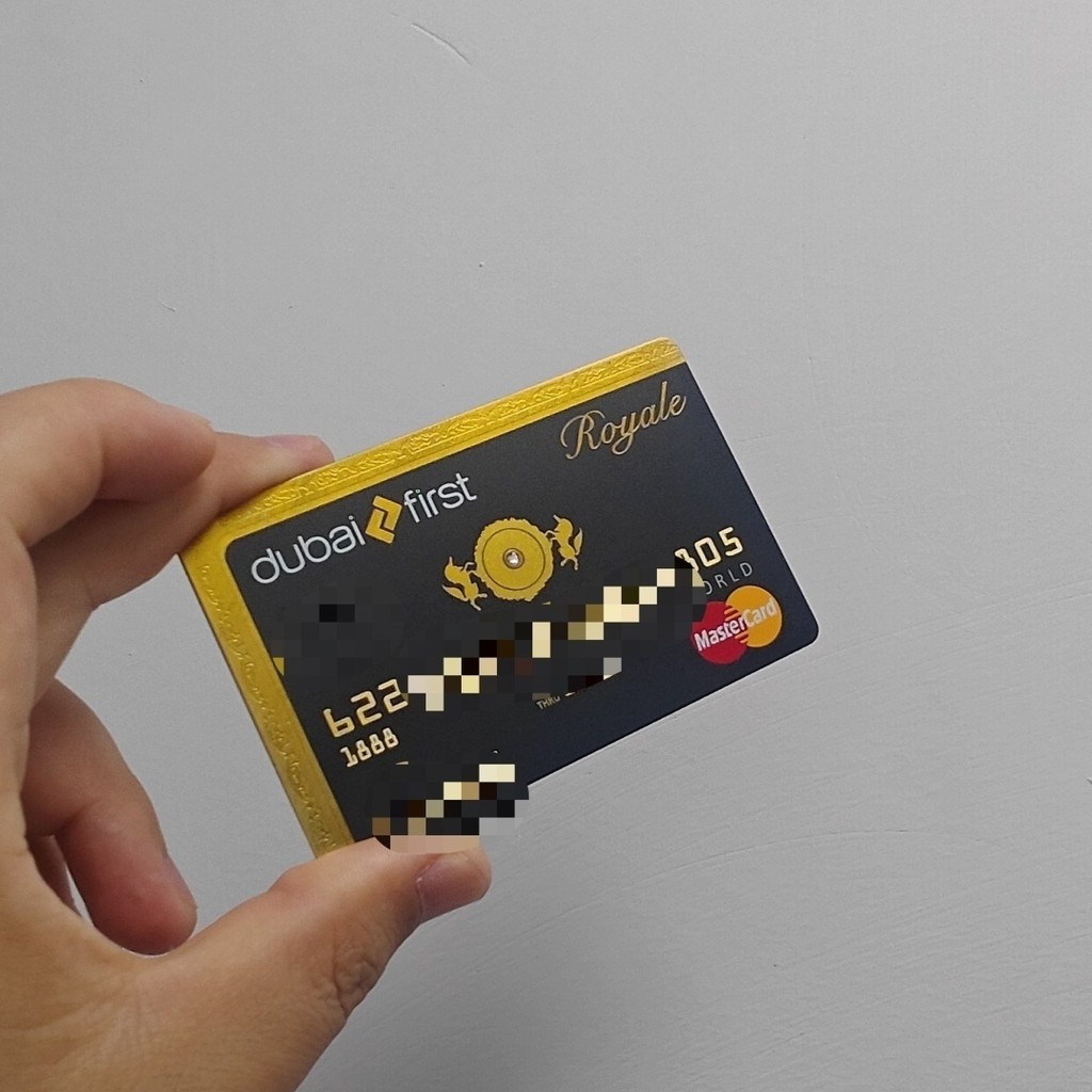 ที่กําหนดเองโลหะdubaiเพชรสดชื่นละครสั้นเพชรแท้ไทเทเนียมdubai First Royal Bank Handmadeอาคาร XBSE