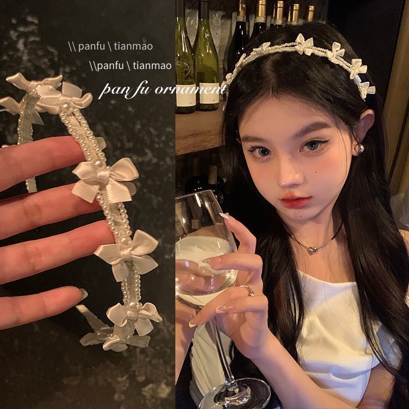 ที่คาดผมโบว์มุกสไตล์เจ้าหญิง เสริมความหวานให้ทรงผมในฤดูร้อน