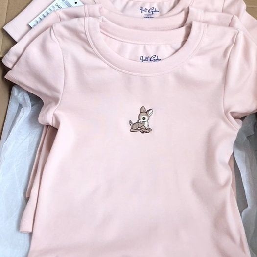 แบรนด์สาวไหล่เสื้อยืดผู้หญิงผ้าฝ้ายแท้ บีเอ็ม สไตล์หวานและเผ็ดการออกแบบด้านบนความรู้สึกเค้กนางฟ้าแขนสั้น