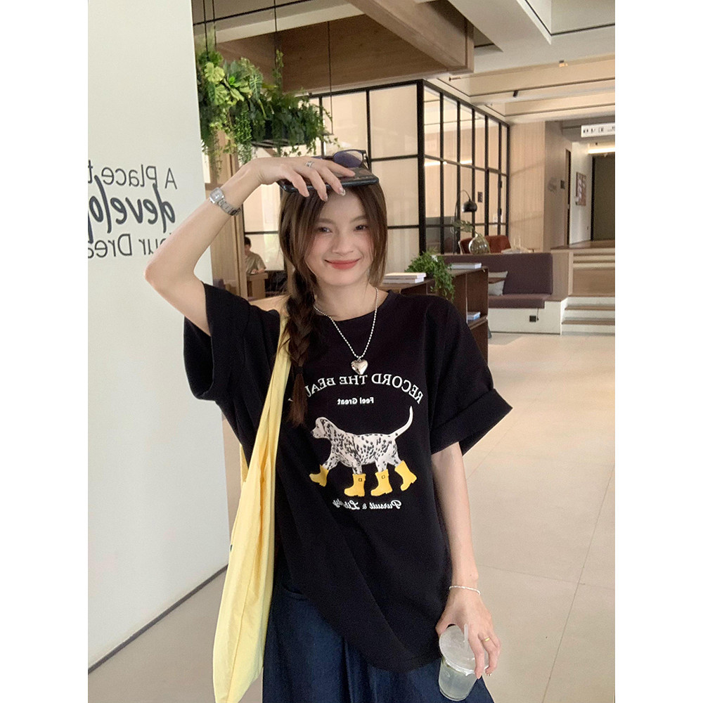 COD✅ (จัดส่งในกรุงเทพฯ) MAO Shop เสื้อยืดผู้หญิง แฟชั่นเกาหลีชิค ลายหมา ธรรมดาไซส์ใหญ่ วินเทจ แฟชั่น ใส่เดินทาง ใส่สบายๆ