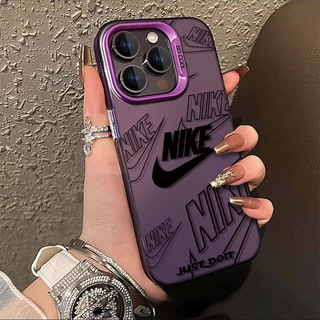 🔥COD🔥 เคสใช้สำหรับไอโฟน11 For iPhone 13 12 14 15 Pro MAX 14 15 7 Plus XR XSMAX เคสโทรศัพท์มือถือหรูสไตล์สปอร์ตแบรนด์