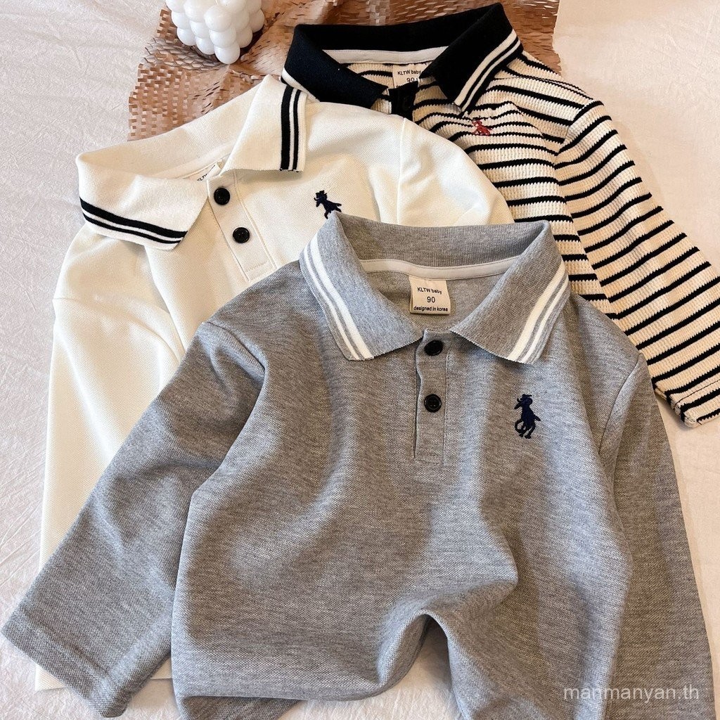 เสื้อคอตตอน100% สำหรับผู้ชายเสื้อยืดสไตล์ตะวันตกสำหรับฤดูใบไม้ผลิและฤดูใบไม้ร่วงสำหรับเด็กสินค้าใหม่เสื้อคอปกปกสีทึบลายทาง2024
