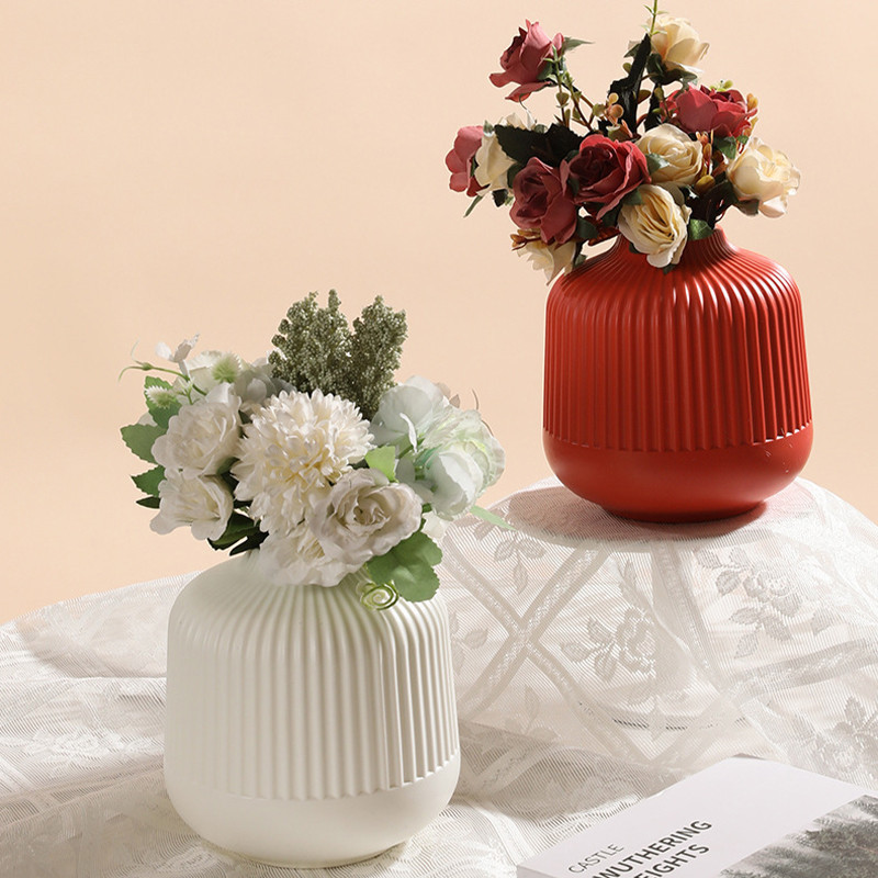 Creative Minimalism แจกันสีทึบแจกันศิลปะเดสก์ท็อป Ornanets Photo Props ตกแต่งบ้าน