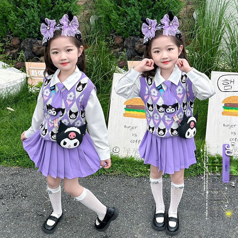 ชุด Lolita Kuromi สไตล์พรีปี้สำหรับเด็กสาว ประกอบด้วยเสื้อ/blouse, กั๊ก และกระโปรง สวยงามเหมือนเจ้าห