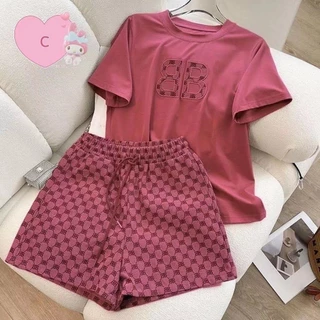 R.M✨ชุดเซ็ตผู้หญิง 2 ชิ้น เสื้อ+กางเกงขาสั้น ลายปักตัวอักษร สไตล์เกาหลี ทรงโอเวอร์ไซซ์ ใส่สบาย -T008