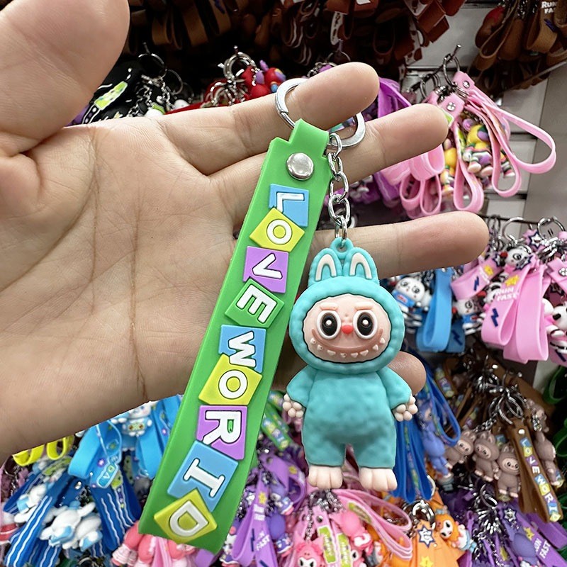 พวงกุญแจ จี้ตุ๊กตาการ์ตูน Labubu PVC ป้องกันการสูญหาย แบบสร้างสรรค์ มี4สี - รูปที่ 2