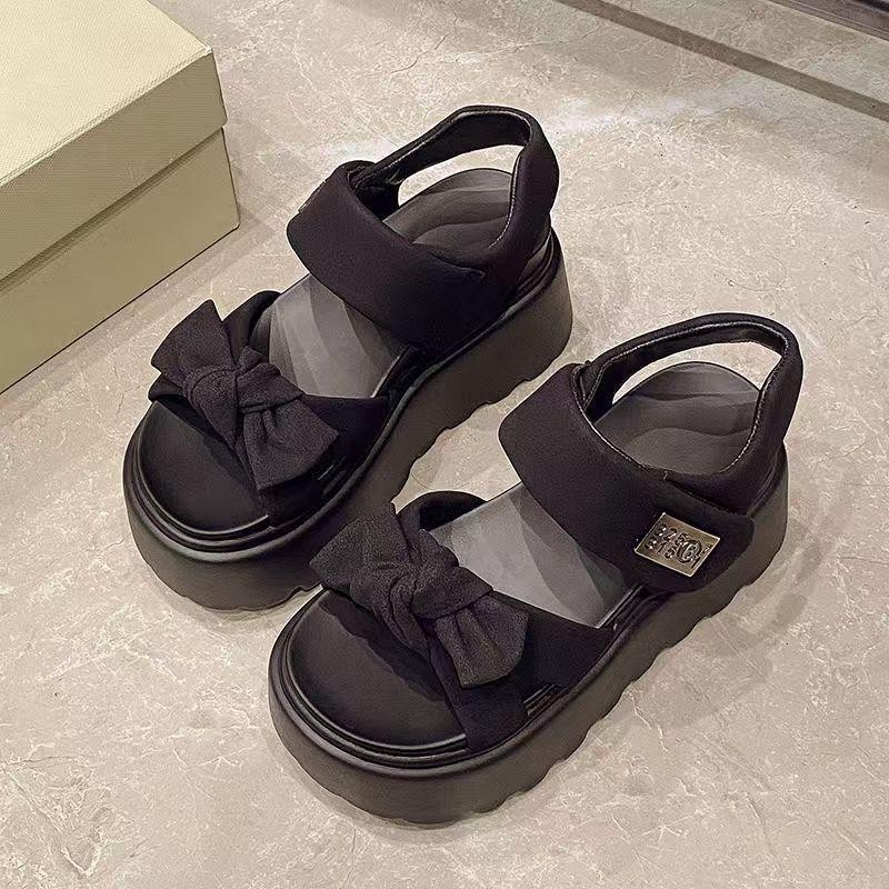 รองเท้าส้นตึกสำหรับผู้หญิง แฟชั่นใหม่ ขนาดเล็ก เพิ่มความสูง 8ซม เหมาะสำหรับการสวมใส่ทั่วไปและกิจกรรมกลางแจ้ง - รูปที่ 5