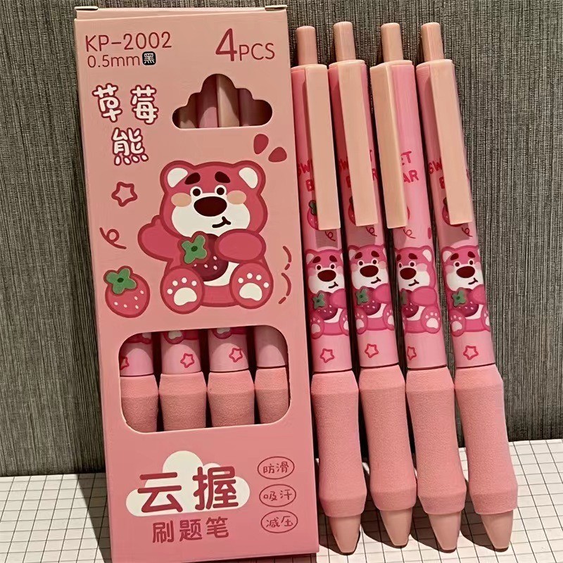 ปากกาสีดำหมีสตอเบอรี่ 4 pcs ปากกาสีดำ ปากกาน้ำ ปากกาเจล ปากกานุ่ม ๆ นักเรียนแปรงปากกาคำถาม กดปากกาเจล ปากกาสีดำ