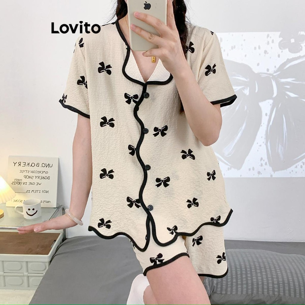 Lovito ชุดนอนผู้หญิง สีพื้น แบบคัลเลอร์บล็อก พิมพ์ลาย สไตล์ลำลอง LNA65126