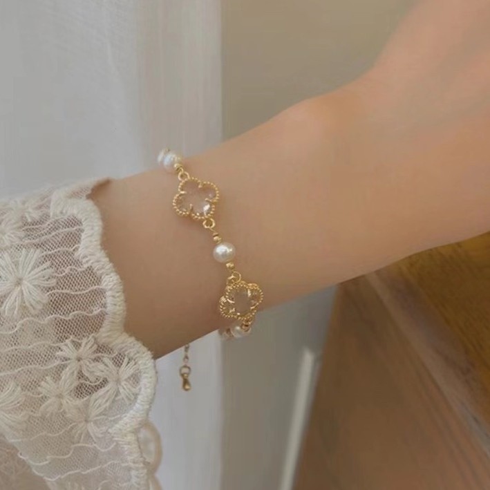 สร้อยข้อมือมุกสาวแสงหรูหราซอกการออกแบบระดับไฮเอนด์ความรู้สึกแฟนนักเรียนสร้อยข้อมือย้อนยุคลูกปัดสไตล์จีน