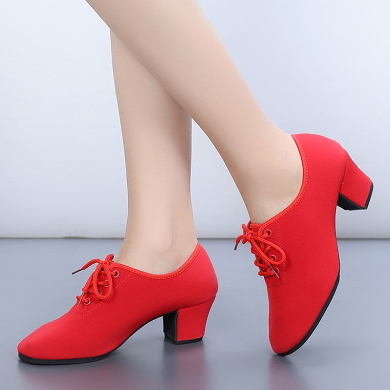 [Oxford Cloth Dance Shoes] Ladies Latin Dance Shoes Mid-heel Soft-soled Square Dance Shoes Friendshi