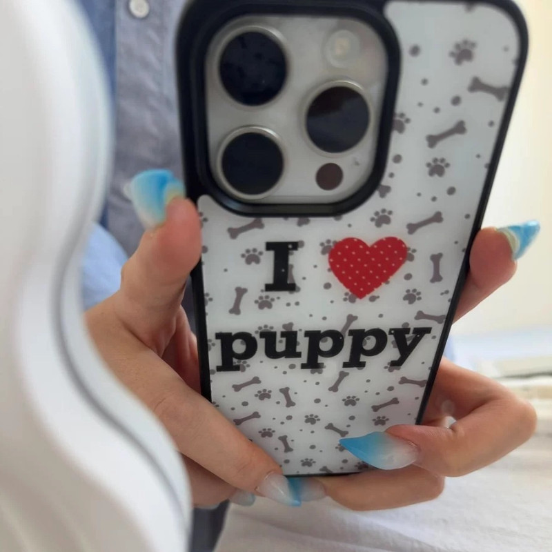 น่ารัก Retro สไตล์อเมริกัน i love Puppy Fun แฟชั่นเกาหลี ins สไตล์ i love dog เหมาะสําหรับ iphone16p
