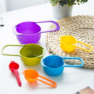 ช้อนตวงพลาสติกสีรุ้ง 6 in 1 คละสี