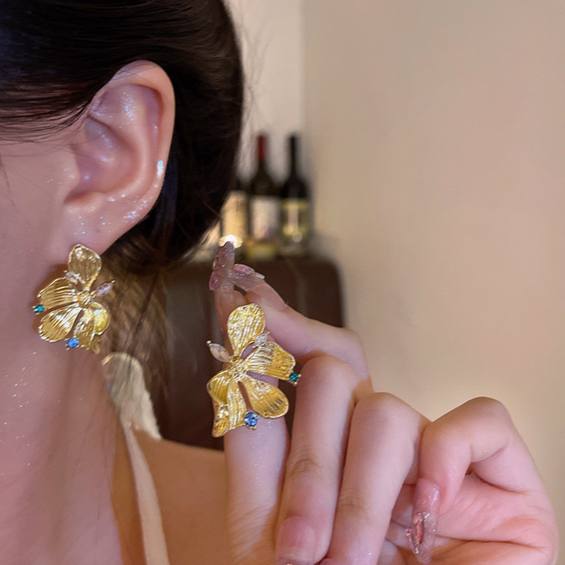 SSSEXY ✨ ต่างหูจี้ดอกไม้สีทองแฟชั่น ✨ หลายสไตล์ อัพเดทใหม่ตลอด ใส่ได้ทุกโอกาส B007 - รูปที่ 7