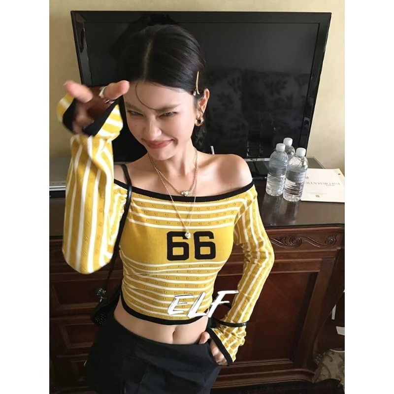 หนึ่งไหล่จดหมายแขนยาวถักเสื้อกันหนาวสําหรับผู้หญิงฤดูใบไม้ร่วงฐานแน่นสั้นพอดีด้านบน