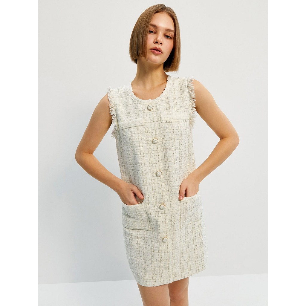 [Pomelo] เดรสสั้นแขนกุดผ้าทวีดมาพร้อมกระดุมทั้งตัว / Tweed Sleeveless Button Mini Dress