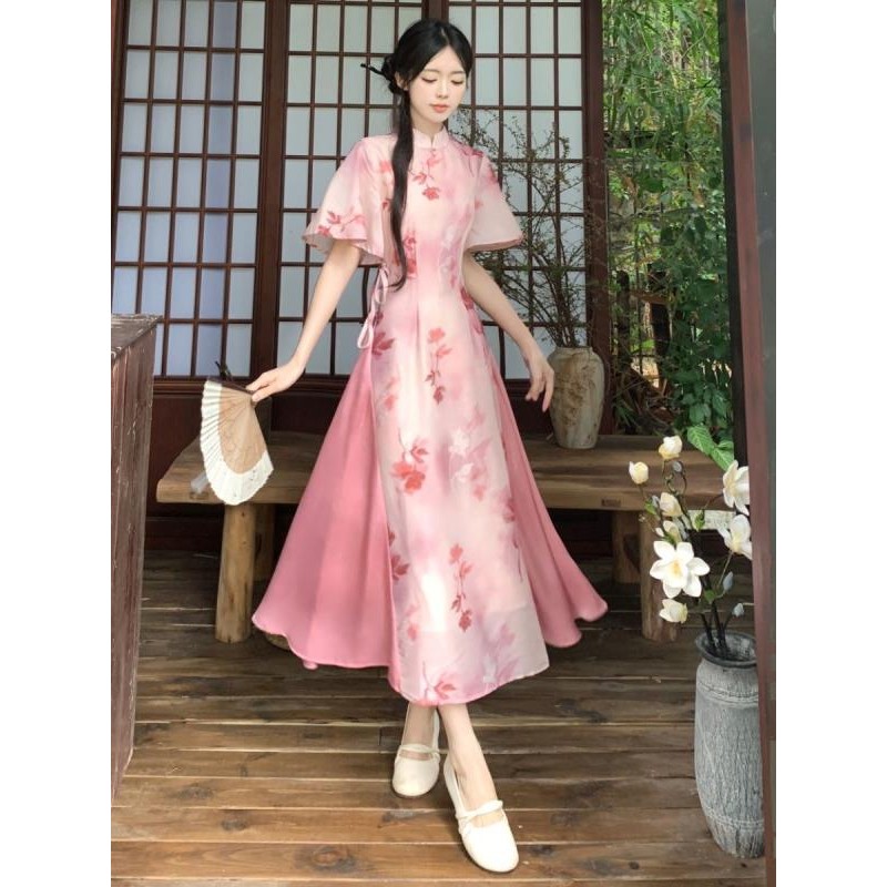 ขนาดใหญ่มีนาคมพีชปรับปรุง กี่เพ้า หญิงใหม่จีนอ่อนโยนที่สวยงาม ของผู้หญิง พิมพ์ชุดประจําชาติ