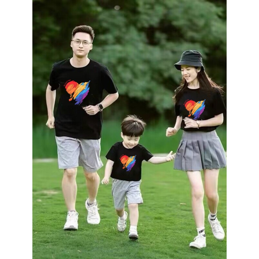 พร้อมส่ง&COD RINA STUDIO เสื้อยืด เด็ก หัวใจสี สไตล์ลำลอง ชุดพ่อแม่ลูก เสื้อ