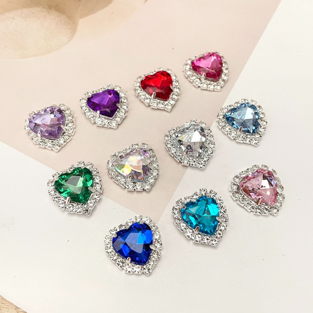 20pcs Peach Heart Four-Hole Hand-Sewn Buckle DIY ตกแต่งเสื้อผ้าและเครื่องประดับ พร้อมเพชรขอบคริสตัล