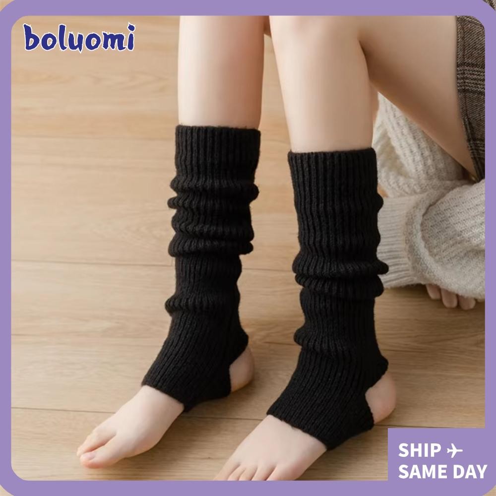 ถุงเท้ายาวถักแบบอบอุ่น ออกแบบสำหรับสาวๆ คนชอบสไตล์โกธิค น่ารักและสวมใส่ง่ายในฤดูหนาว