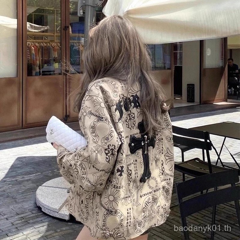 เสื้อแจ็คเก็ตยีนส์แบรนด์แฟชั่นสำหรับผู้ชายและผู้หญิงเสื้อปักลายครอสสไตล์ยุโรปฤดูใบไม้ผลิและฤดูใบไม้ร่วงเสื้อแจ็คเก็ตดีไซน์เฉพาะ