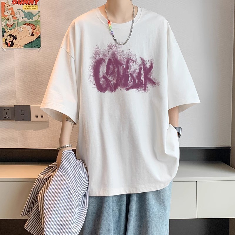 （พร้อมส่งจากกทม มาถึงใน 2วัน）เสื้อยืดแขนสั้นพิมพ์ลายผ้าฝ้ายแท้ สวมใส่สบาย ระบายอากาศได้ดี oversize ทันสมัยและเรียบง่าย