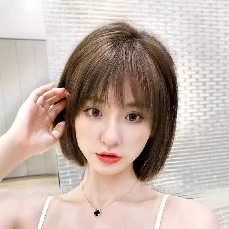 100% ผมมนุษย์เต็มวิกผมหญิงสั้นตรงผมสําหรับวิกผมหญิงผมจริงธรรมชาติสมจริงผมเต็มหมวกสําหรับผู้หญิงของขวัญ